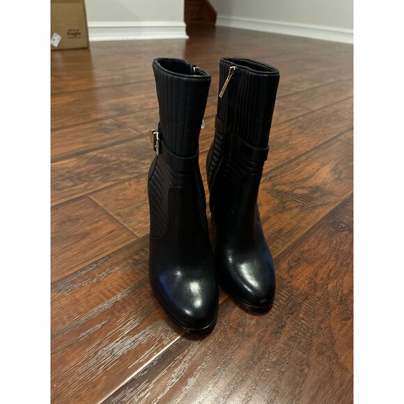 Vince Camuto VC Curtis Womens Boots/Bootie Size 6B Black Quilted Leather - Picture 3 of 5